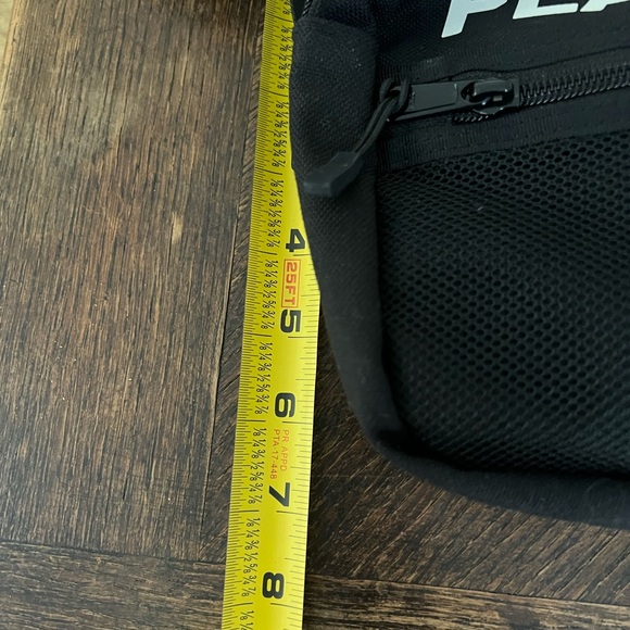 Places + Faces Shoulder Bag Black - Picture 7 of 8